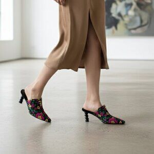 NEW Jaggar Spiral Leather Floral Mule